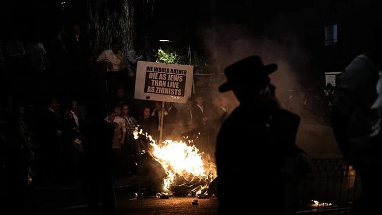 İsrail Başbakanı Netanyahu, Ultra Ortodoks Yahudilerin Askerlik Durumuna Karar Verdi
