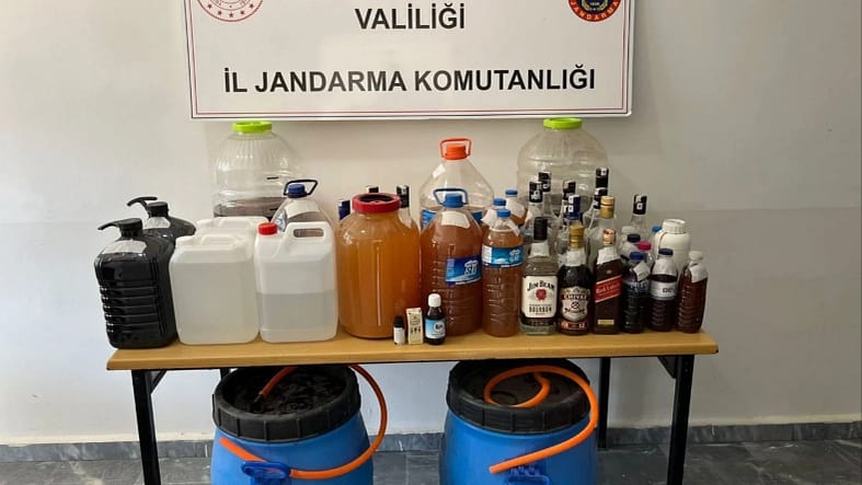 kaçak alkol