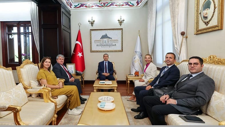 Vali Aktaş